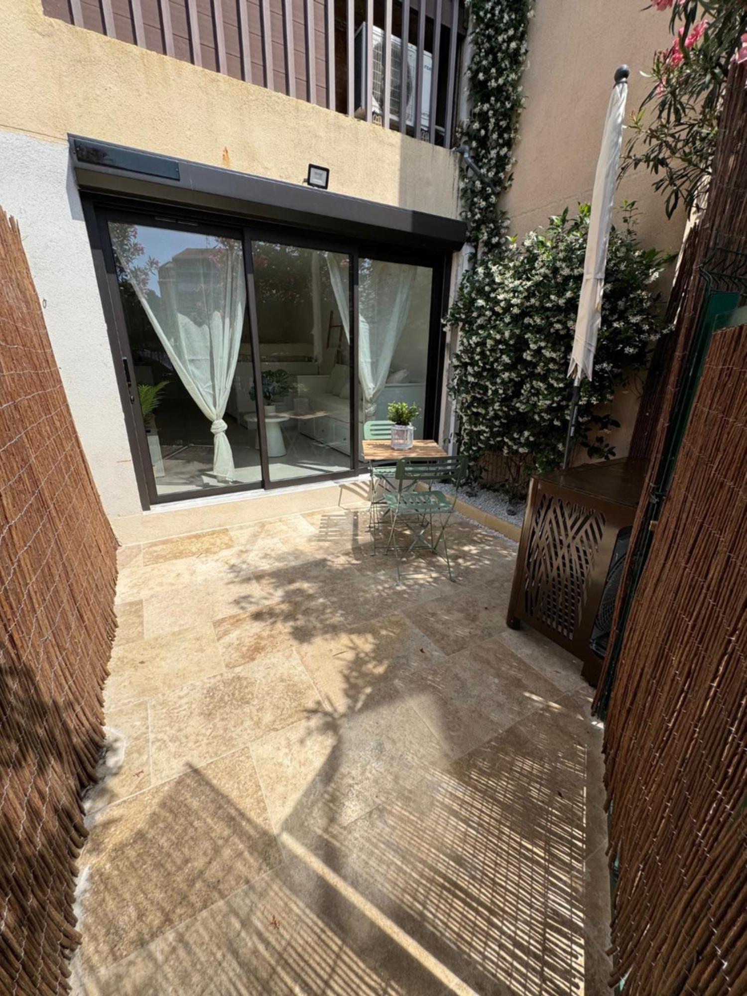 Chez Timmaflo Apartment Fréjus Екстериор снимка